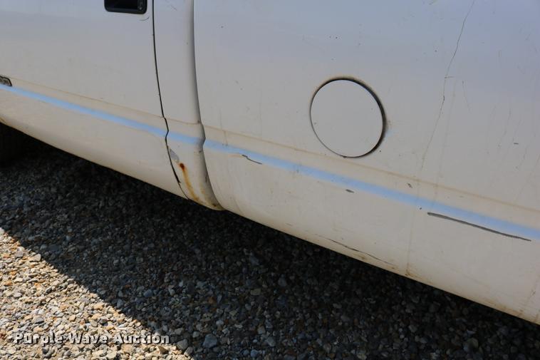 image for item DB9252 1994 Chevrolet 1500 pickup truck