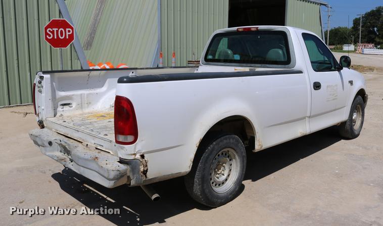 image for item DB9253 1998 Ford F150 pickup truck