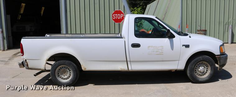 image for item DB9253 1998 Ford F150 pickup truck