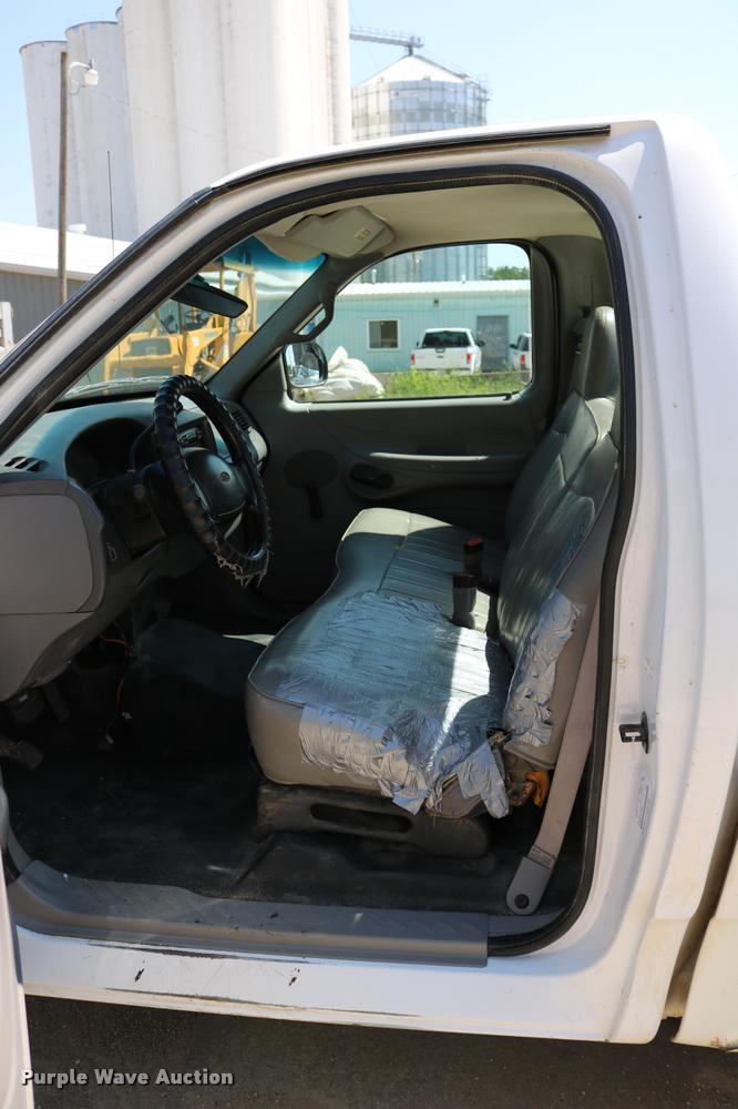 image for item DB9253 1998 Ford F150 pickup truck