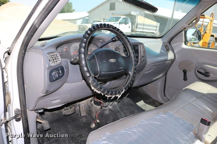 image for item DB9253 1998 Ford F150 pickup truck