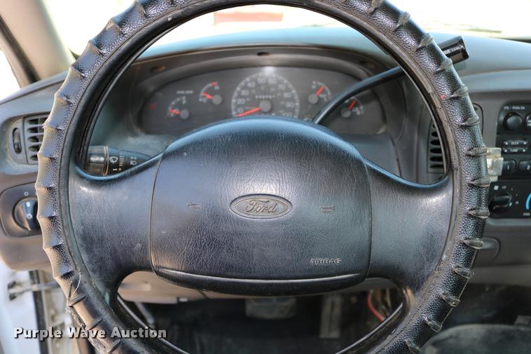 image for item DB9253 1998 Ford F150 pickup truck