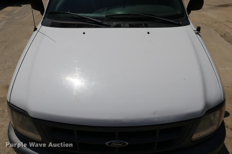 image for item DB9253 1998 Ford F150 pickup truck