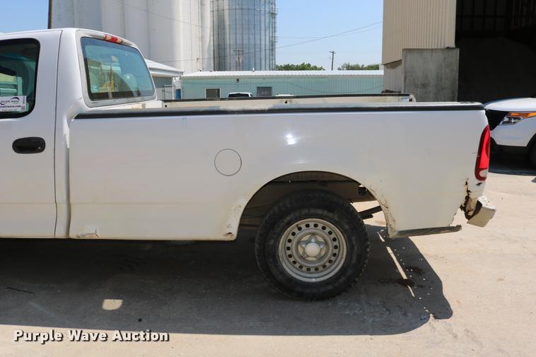image for item DB9253 1998 Ford F150 pickup truck