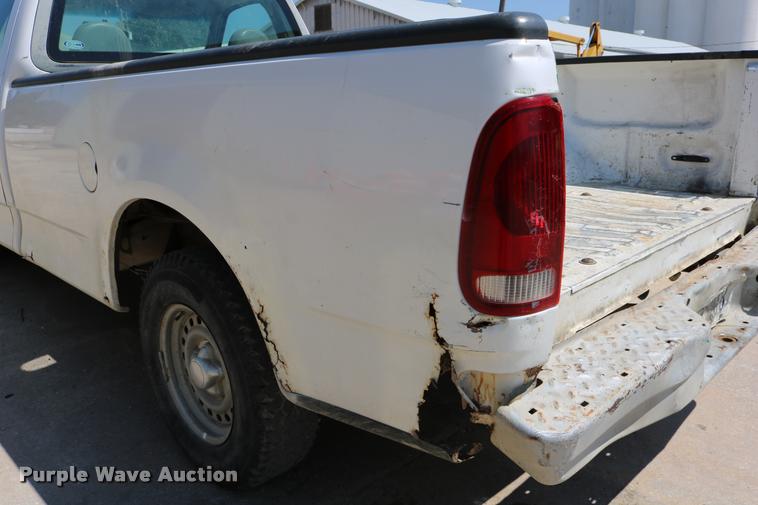 image for item DB9253 1998 Ford F150 pickup truck