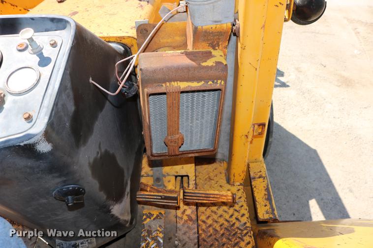 image for item DB9254 1978 John Deere 310AD backhoe