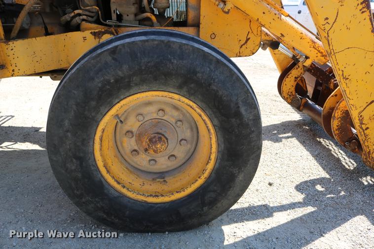 image for item DB9254 1978 John Deere 310AD backhoe