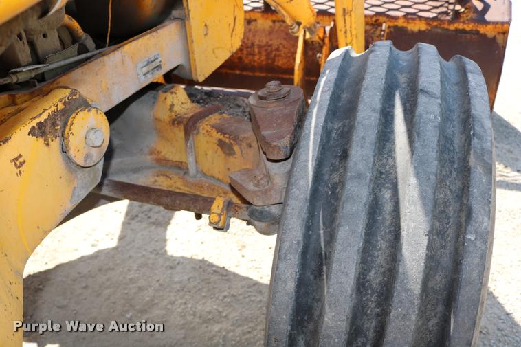 image for item DB9254 1978 John Deere 310AD backhoe