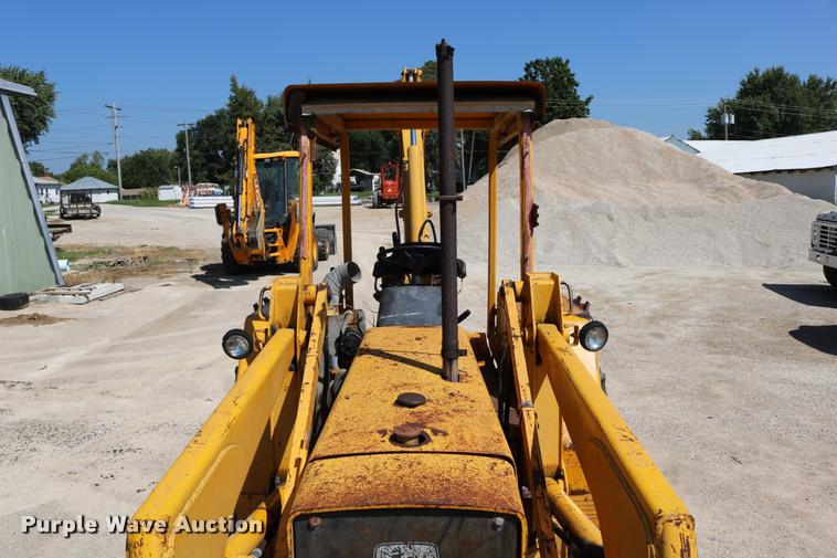 image for item DB9254 1978 John Deere 310AD backhoe