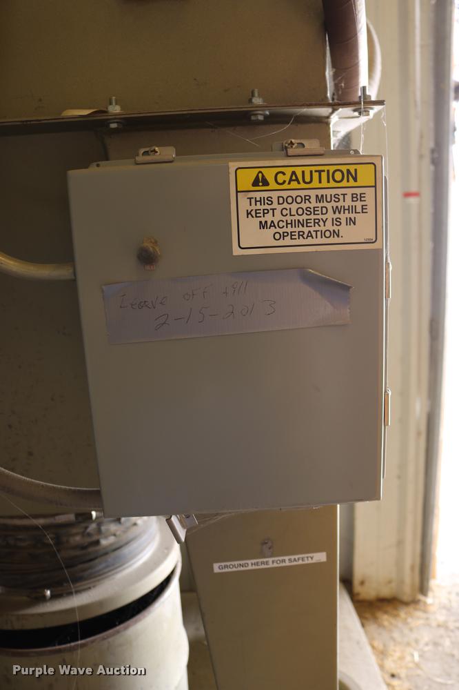 image for item DB9386 Sandblast booth and system