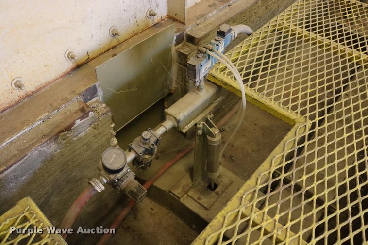 image for item DB9386 Sandblast booth and system