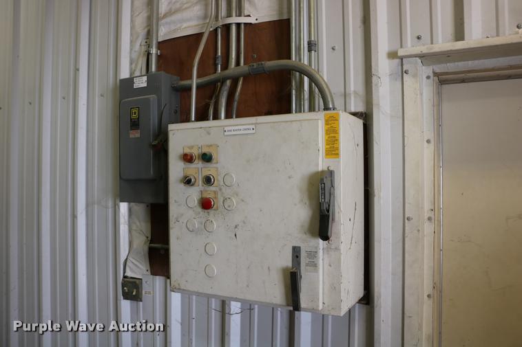 image for item DB9386 Sandblast booth and system