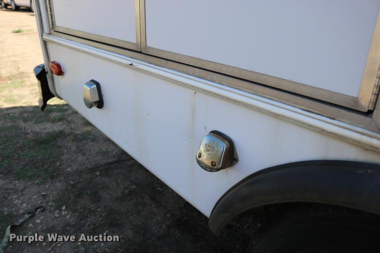 image for item DB9387 2003 Ford E350 Super Duty shuttle bus