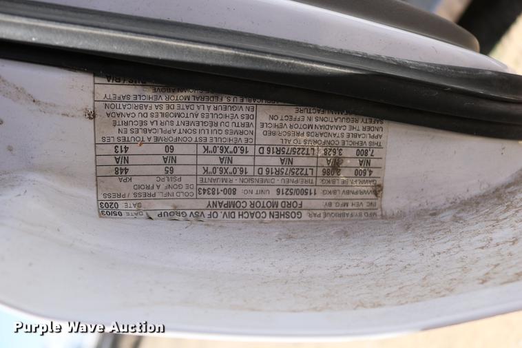 image for item DB9387 2003 Ford E350 Super Duty shuttle bus