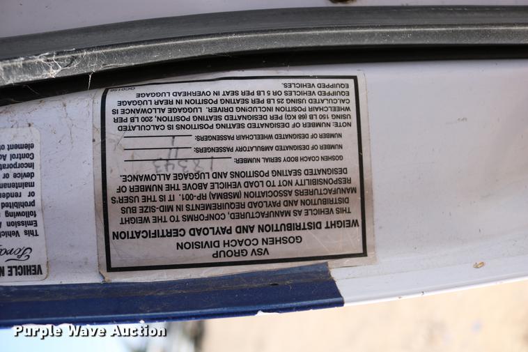 image for item DB9387 2003 Ford E350 Super Duty shuttle bus