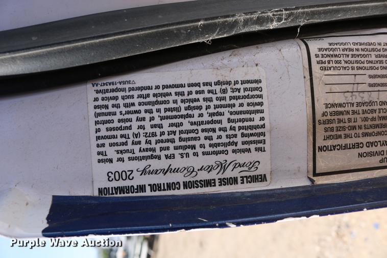 image for item DB9387 2003 Ford E350 Super Duty shuttle bus