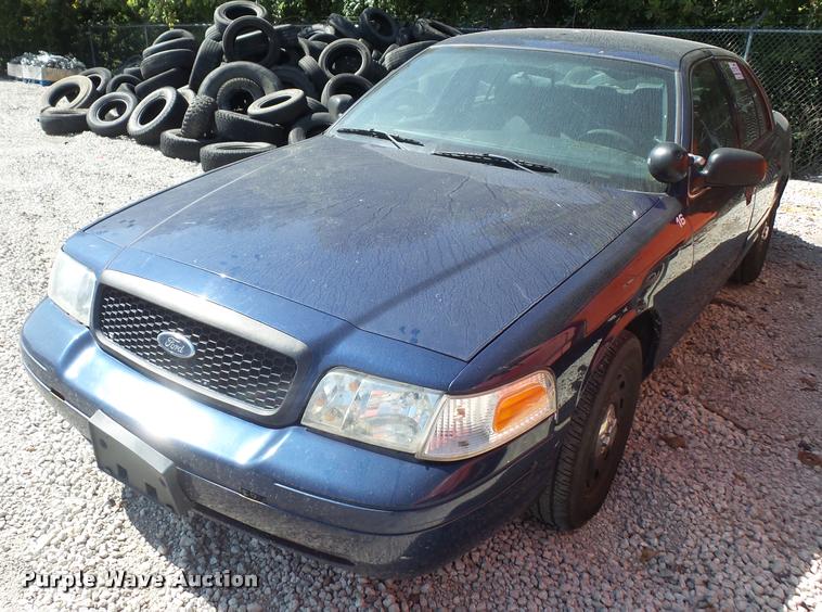 image for item DC5360 2005 Ford Crown Victoria