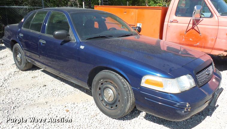 image for item DC5360 2005 Ford Crown Victoria
