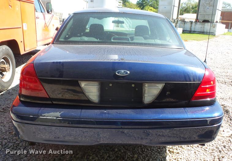 image for item DC5360 2005 Ford Crown Victoria