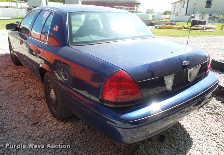 image for item DC5360 2005 Ford Crown Victoria