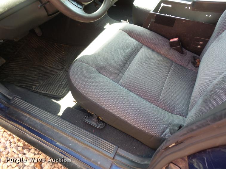 image for item DC5360 2005 Ford Crown Victoria