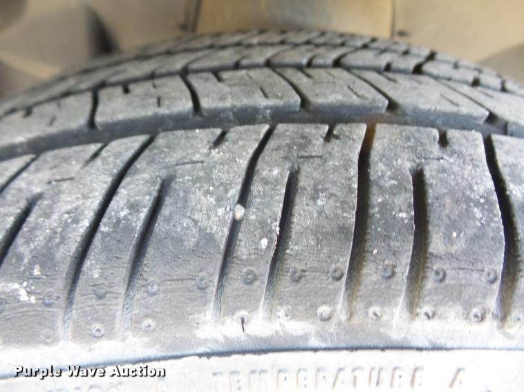 image for item DC5360 2005 Ford Crown Victoria