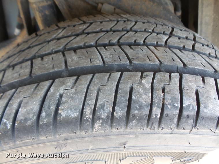 image for item DC5360 2005 Ford Crown Victoria