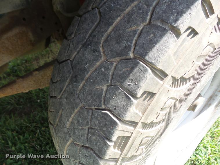 image for item DC5366 1993 Ford F250 Super Duty utility bed pickup truck