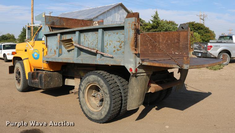 image for item DD0116 1987 Chevrolet C70 dump truck