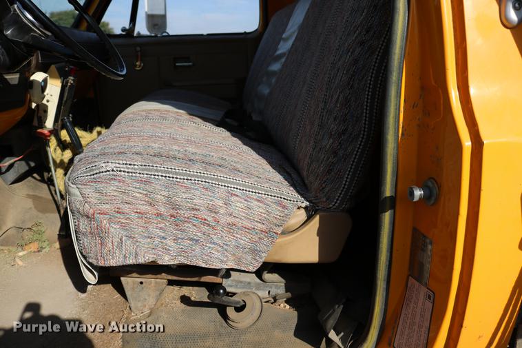 image for item DD0116 1987 Chevrolet C70 dump truck