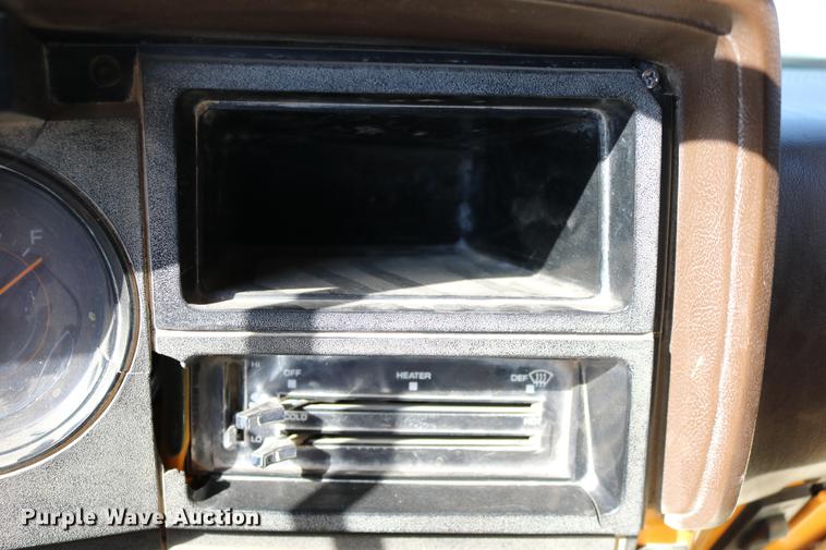 image for item DD0116 1987 Chevrolet C70 dump truck