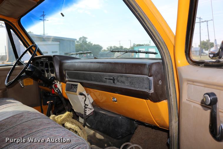 image for item DD0116 1987 Chevrolet C70 dump truck