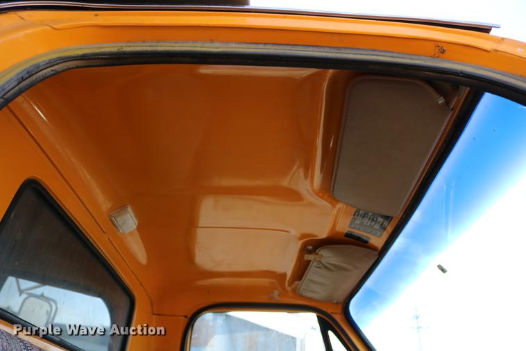 image for item DD0116 1987 Chevrolet C70 dump truck