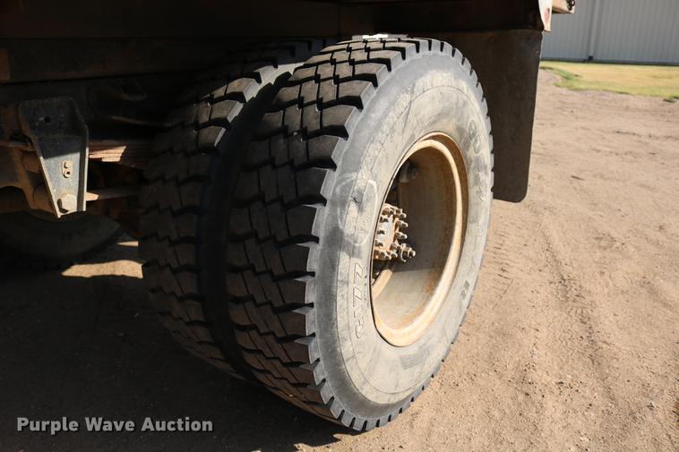 image for item DD0116 1987 Chevrolet C70 dump truck