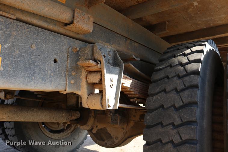 image for item DD0116 1987 Chevrolet C70 dump truck