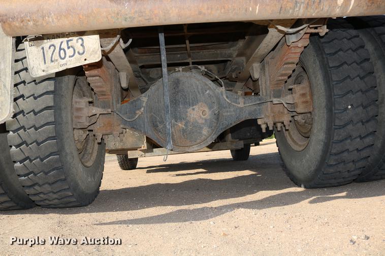 image for item DD0116 1987 Chevrolet C70 dump truck