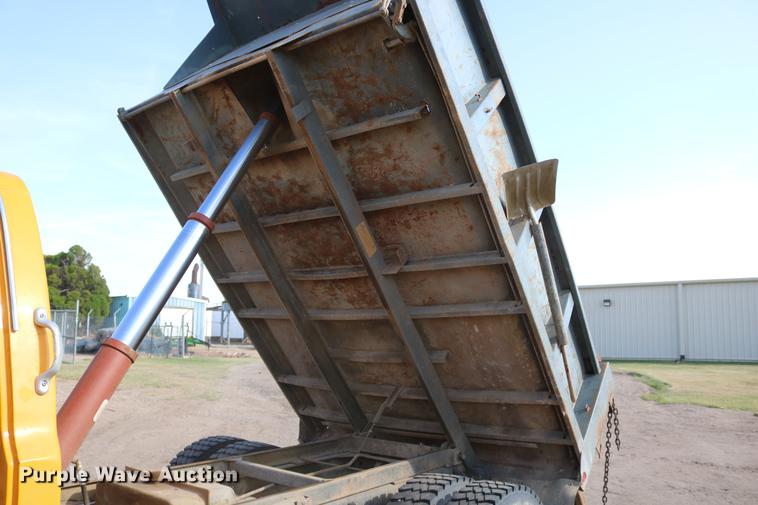 image for item DD0116 1987 Chevrolet C70 dump truck