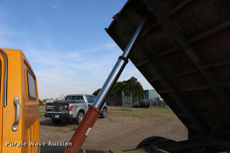 image for item DD0116 1987 Chevrolet C70 dump truck