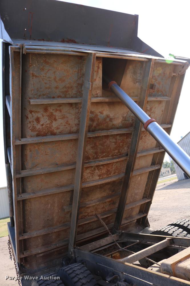 image for item DD0116 1987 Chevrolet C70 dump truck