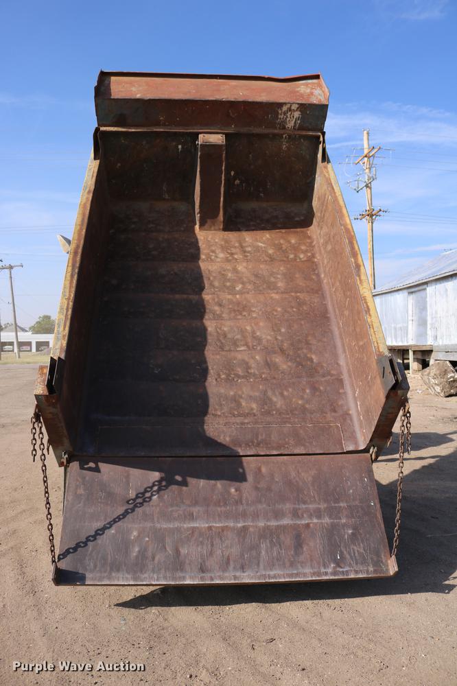 image for item DD0116 1987 Chevrolet C70 dump truck