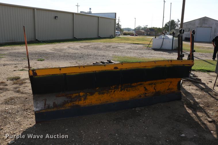 image for item DD0116 1987 Chevrolet C70 dump truck