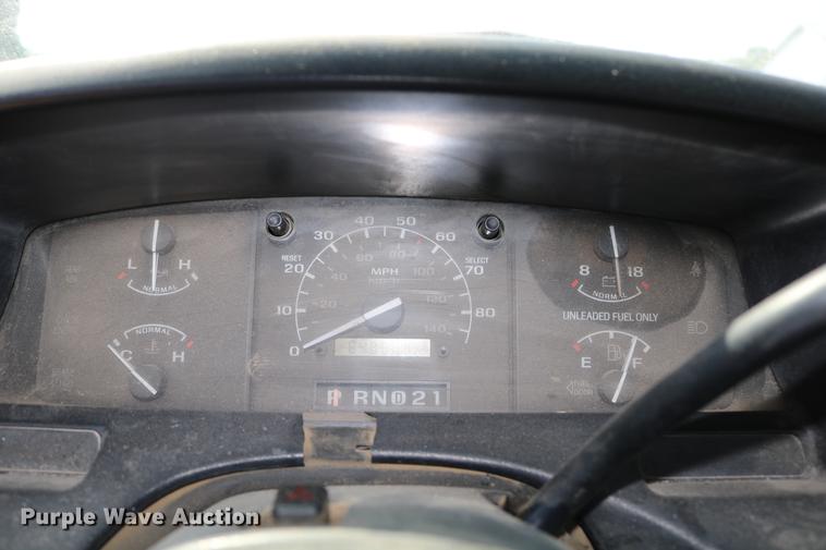 image for item DD0117 1992 Ford F150 pickup truck