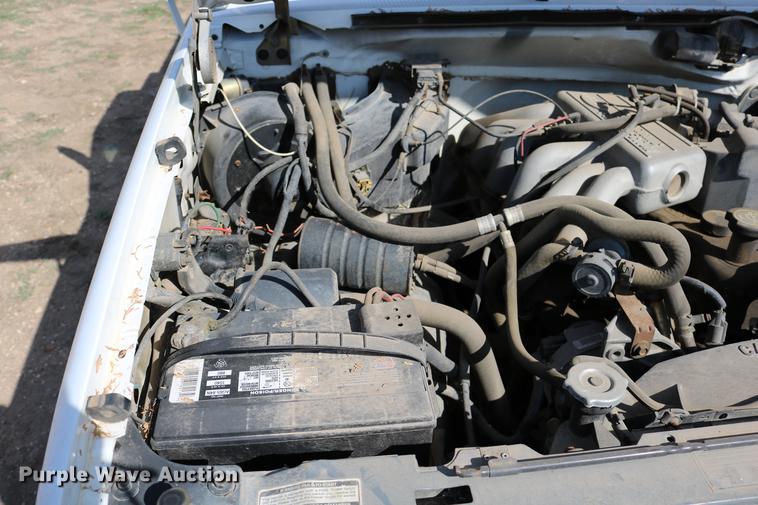image for item DD0117 1992 Ford F150 pickup truck