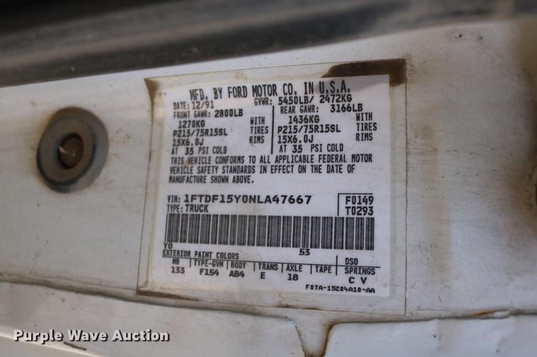 image for item DD0117 1992 Ford F150 pickup truck