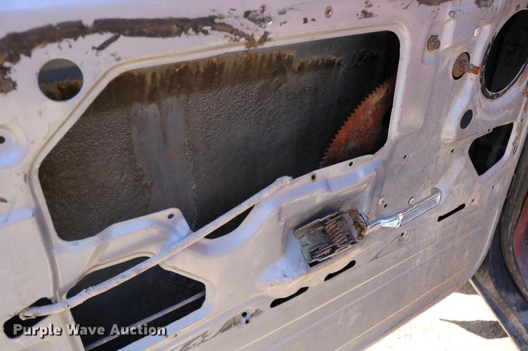 image for item DD0118 1984 Ford F150 SuperCab pickup truck