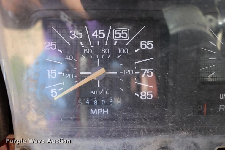 image for item DD0118 1984 Ford F150 SuperCab pickup truck