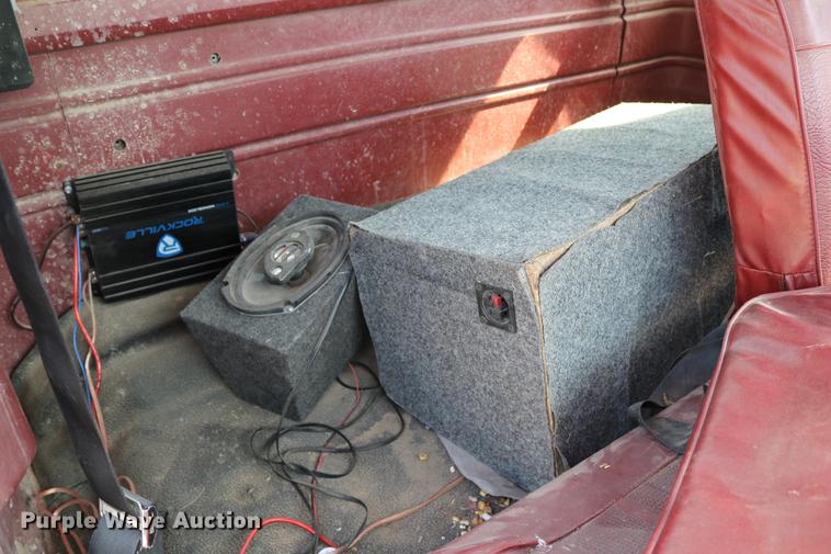 image for item DD0118 1984 Ford F150 SuperCab pickup truck