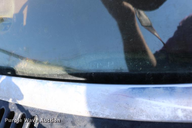 image for item DD0118 1984 Ford F150 SuperCab pickup truck