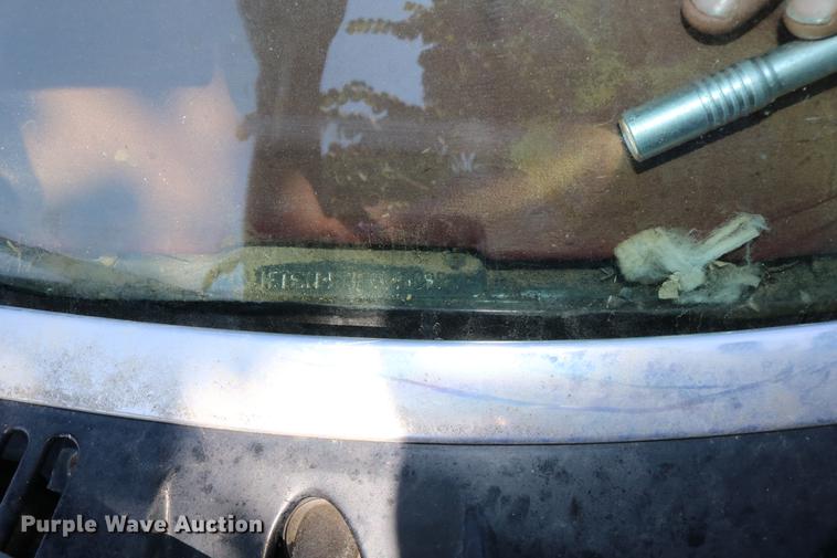 image for item DD0118 1984 Ford F150 SuperCab pickup truck