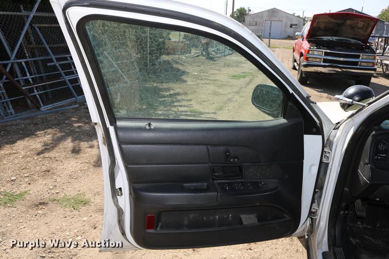 image for item DD0130 2008 Ford Crown Victoria Police Interceptor